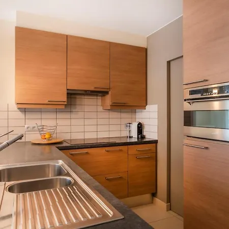 Amena 0101 + Garage Apartment